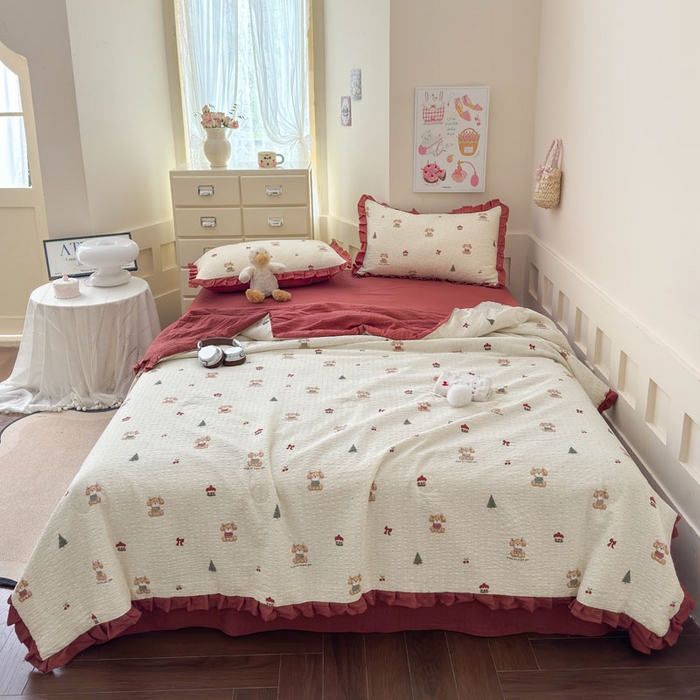 91家纺网 家纺一手货源 找家纺 迪梦姿家纺 2026新款泡芙纱花边款夏被四件套-款式二 圣诞狗棕红