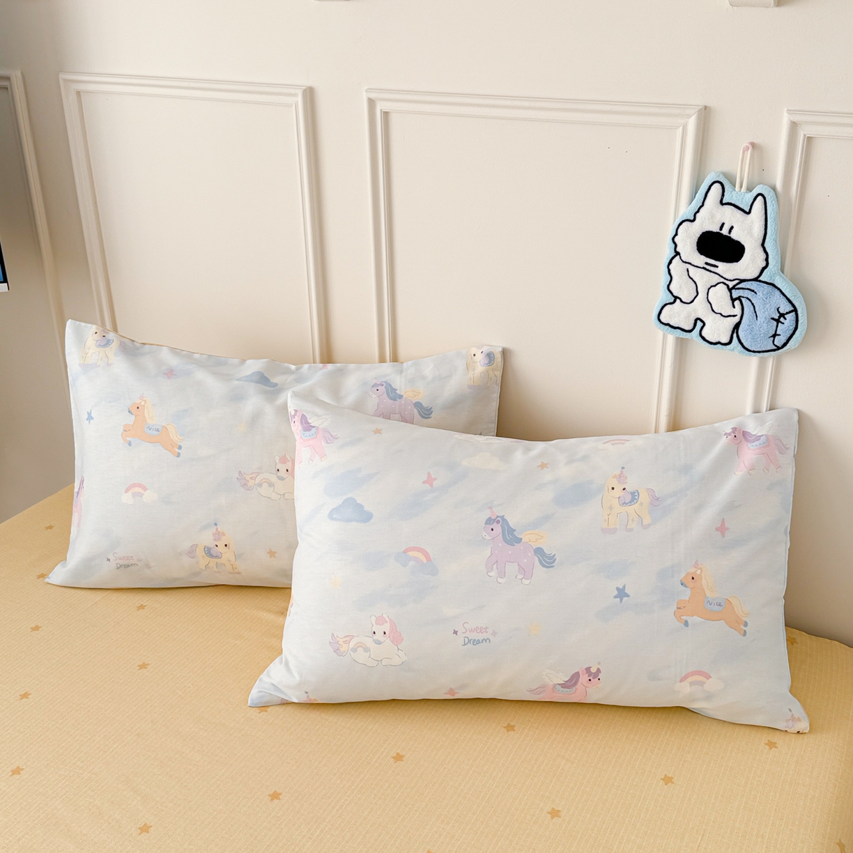 91家纺网 家纺一手货源 找家纺 女子家纺 2026新款全棉纯棉12868卡通印花四件套 独角兽与天马