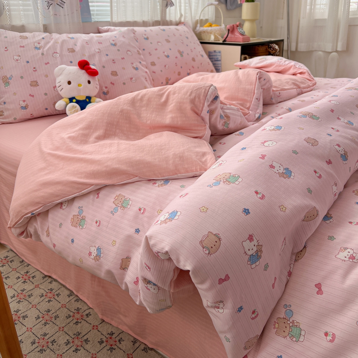 91家纺网 家纺一手货源 找家纺 王朝国际 2026新款A类彩竺棉印花四件套 粉KT