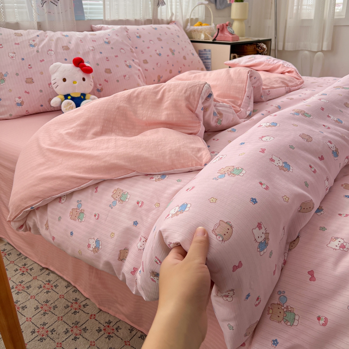 91家纺网 家纺一手货源 找家纺 王朝国际 2026新款A类彩竺棉印花四件套 粉KT