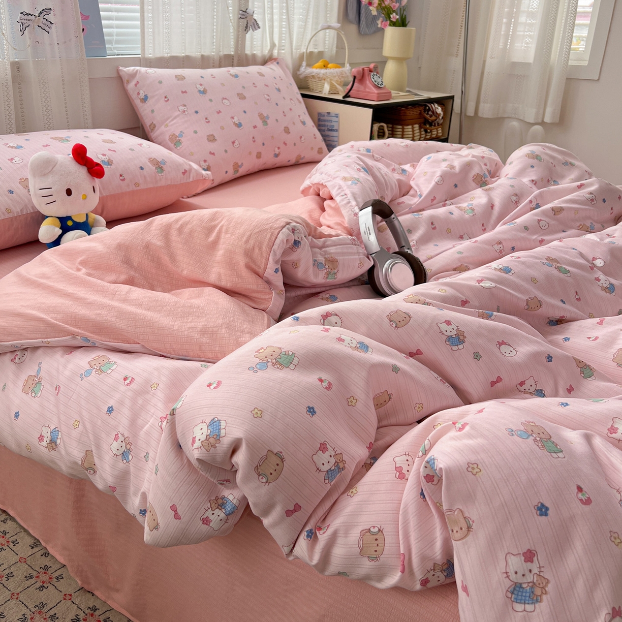 91家纺网 家纺一手货源 找家纺 王朝国际 2026新款A类彩竺棉印花四件套 粉KT