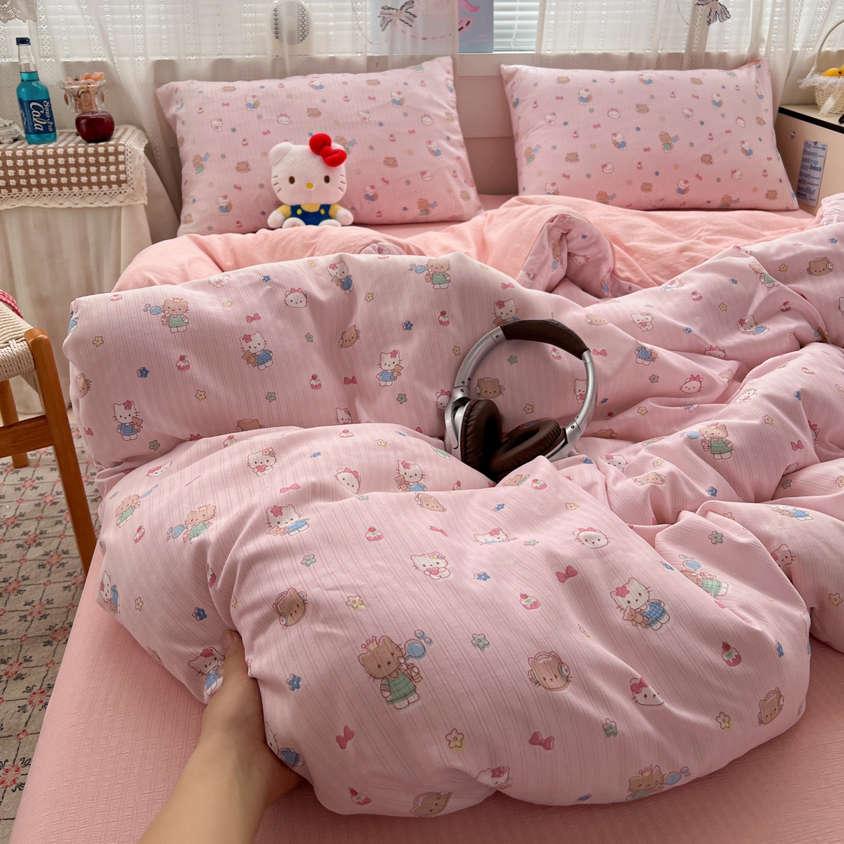 91家纺网 家纺一手货源 找家纺 王朝国际 2026新款A类彩竺棉印花四件套 粉KT