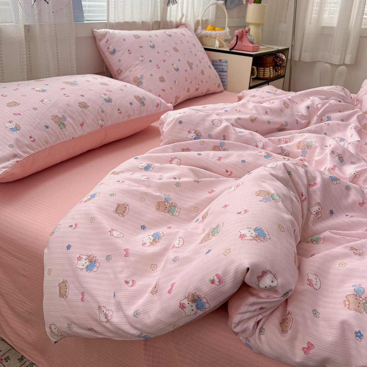 91家纺网 家纺一手货源 找家纺 王朝国际 2026新款A类彩竺棉印花四件套 粉KT