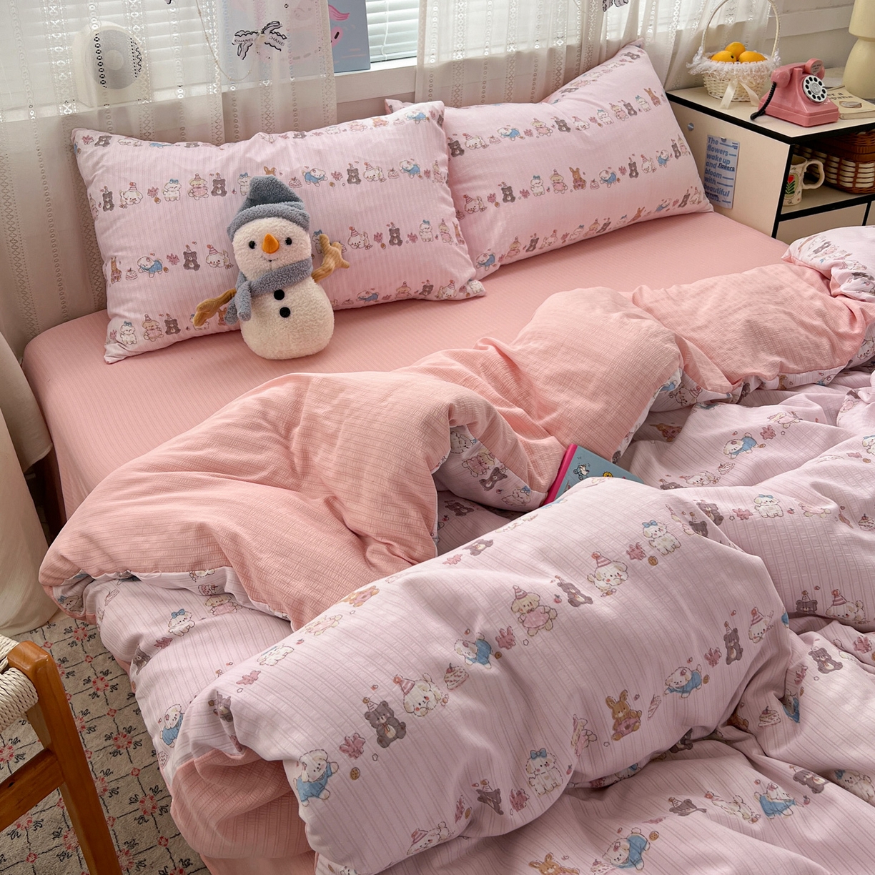 91家纺网 家纺一手货源 找家纺 王朝国际 2026新款A类彩竺棉印花四件套 萌宠乐园