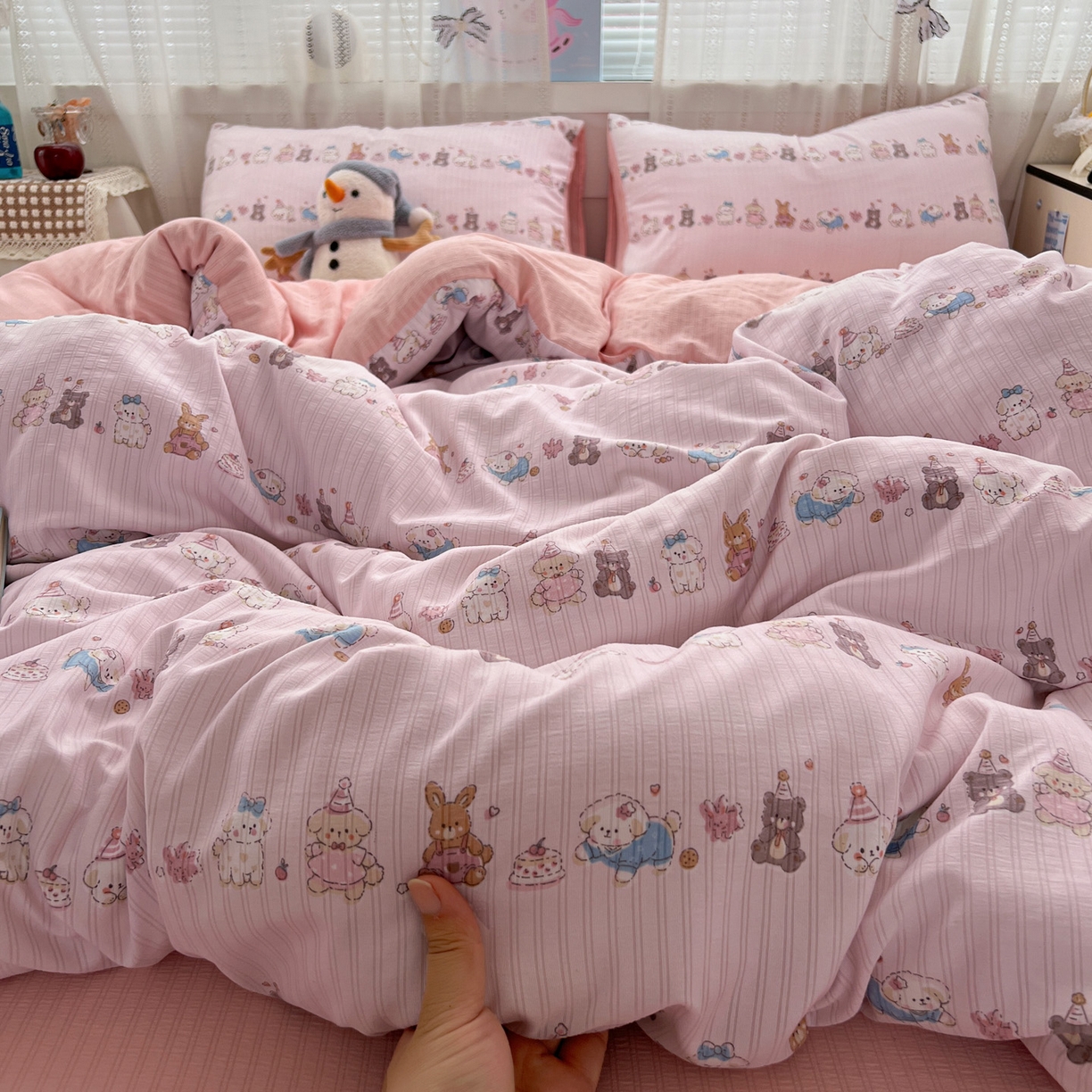 91家纺网 家纺一手货源 找家纺 王朝国际 2026新款A类彩竺棉印花四件套 萌宠乐园