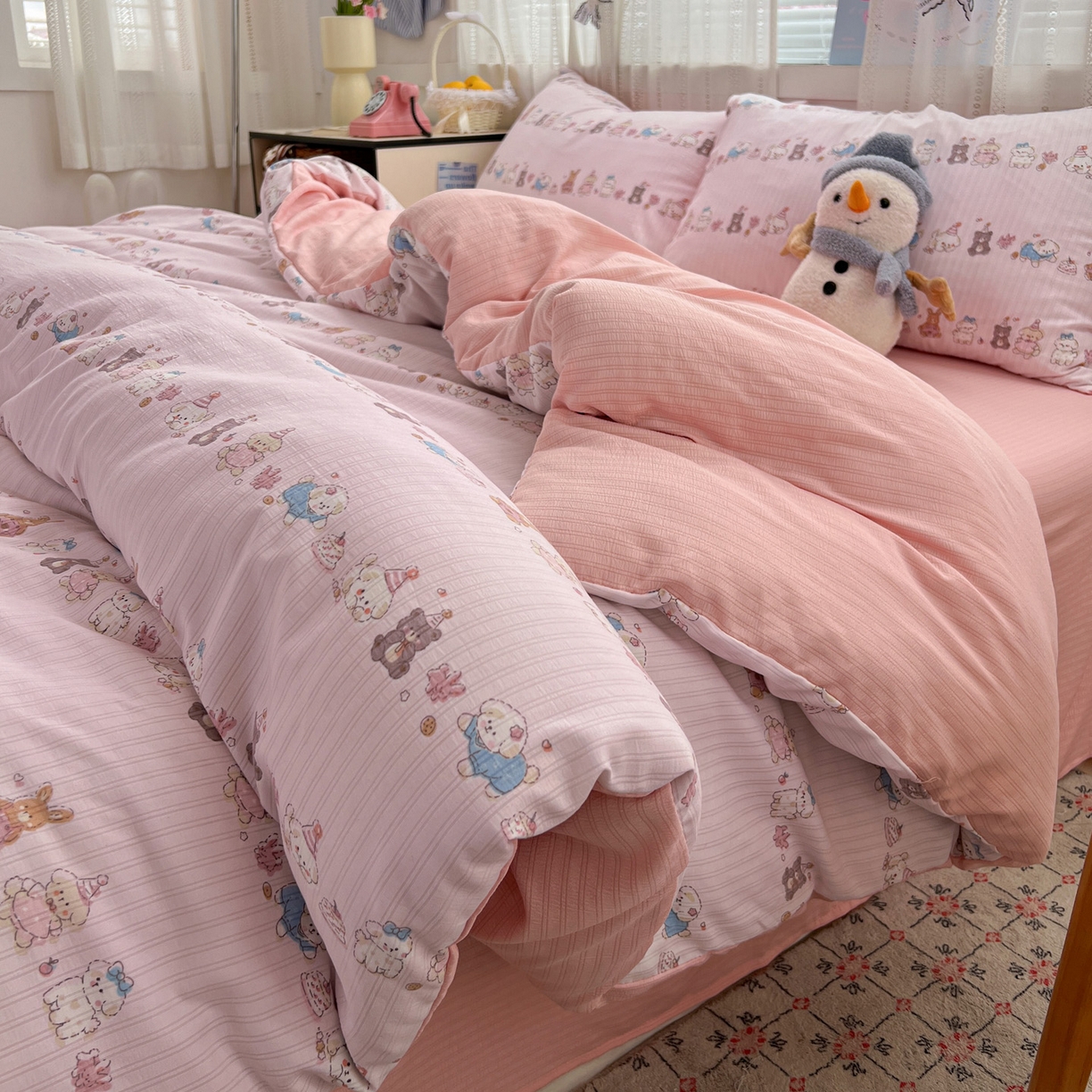 91家纺网 家纺一手货源 找家纺 王朝国际 2026新款A类彩竺棉印花四件套 萌宠乐园