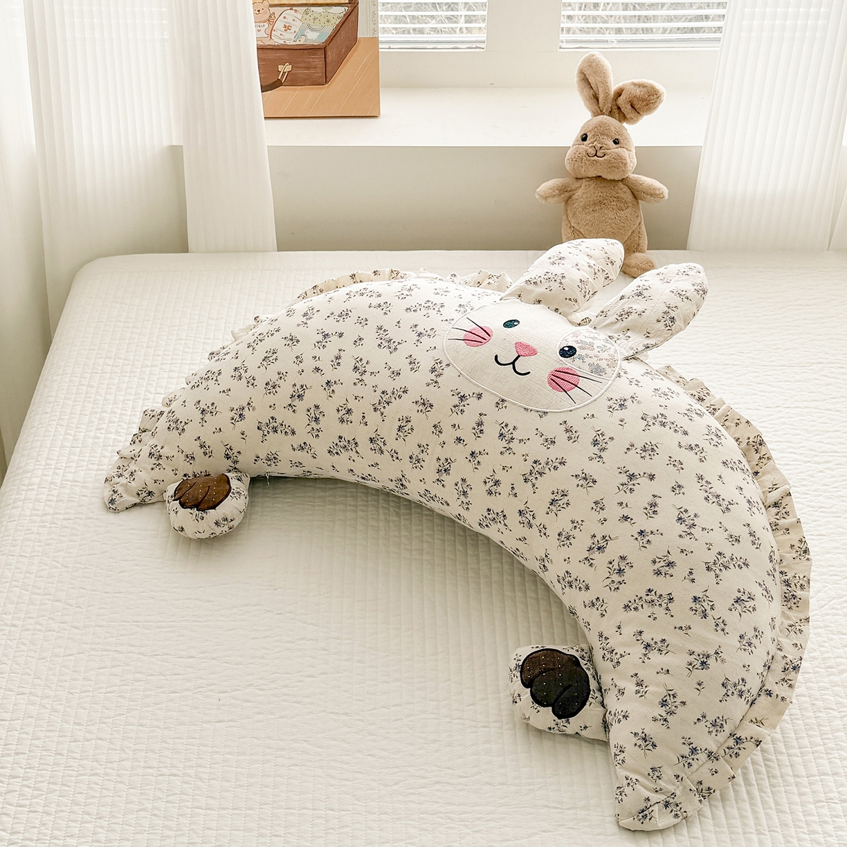 91家纺网 家纺一手货源 找家纺 蔻眠 多功能月亮兔棉麻大抱枕靠枕卡通枕芯异形枕头 月亮兔-紫韵