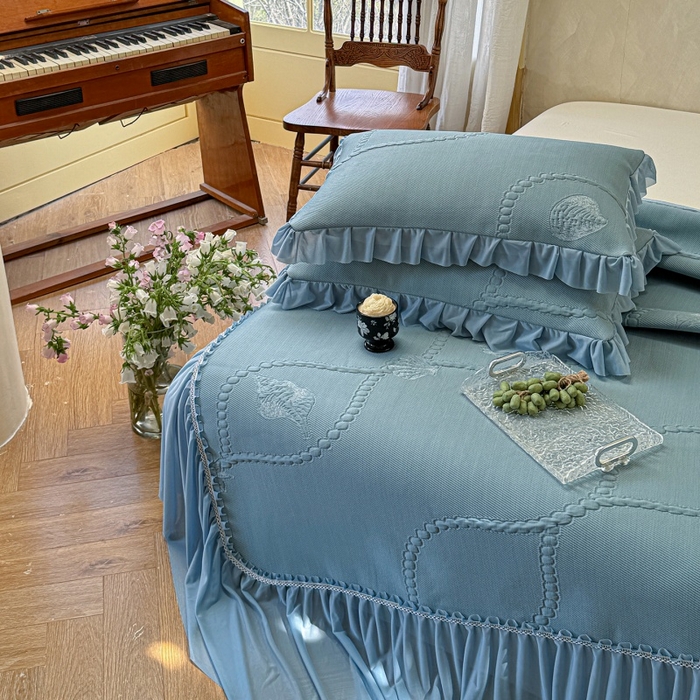 91家纺网 家纺一手货源 找家纺 赫本家纺  2026新款PE高分子单泡提花凉感复合凉席三件套 青屿晚风-蓝（三明治复合）