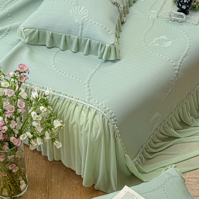 91家纺网 家纺一手货源 找家纺 赫本家纺  2026新款PE高分子单泡提花凉感复合凉席三件套 青屿晚风-绿（三明治复合）