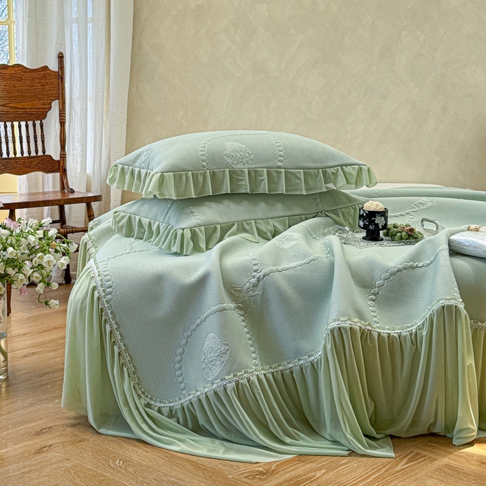 91家纺网 家纺一手货源 找家纺 赫本家纺  2026新款PE高分子单泡提花凉感复合凉席三件套 青屿晚风-绿（三明治复合）