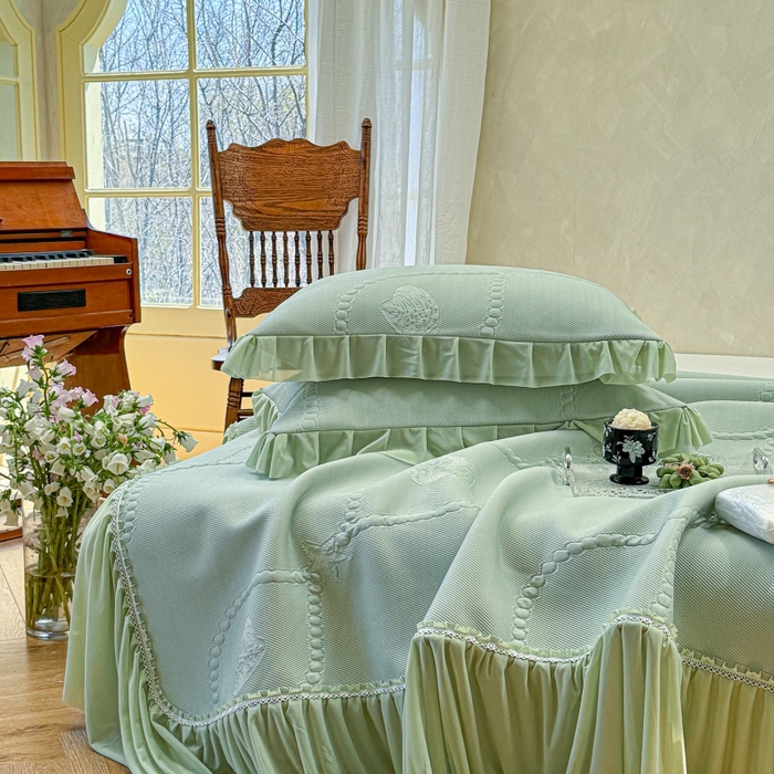 91家纺网 家纺一手货源 找家纺 赫本家纺  2026新款PE高分子单泡提花凉感复合凉席三件套 青屿晚风-绿（三明治复合）