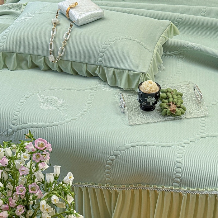 91家纺网 家纺一手货源 找家纺 赫本家纺  2026新款PE高分子单泡提花凉感复合凉席三件套 青屿晚风-绿（三明治复合）