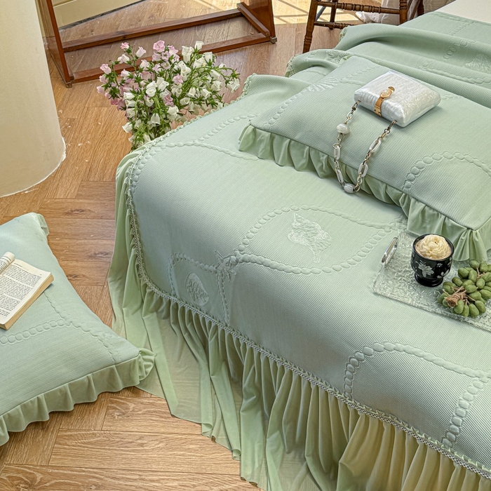 91家纺网 家纺一手货源 找家纺 赫本家纺  2026新款PE高分子单泡提花凉感复合凉席三件套 青屿晚风-绿（三明治复合）