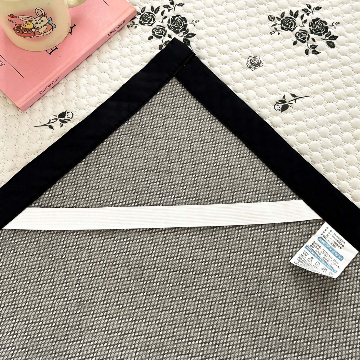 91家纺网 家纺一手货源 找家纺 寐居家纺 2026新款冰豆豆数码印花席三明治底凉席席子 幻想玫瑰