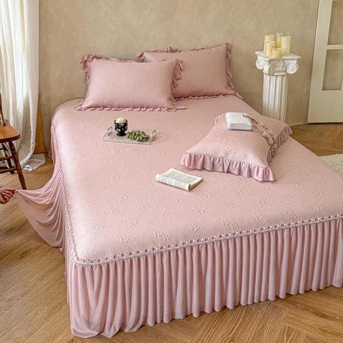 91家纺网 家纺一手货源 找家纺 赫本家纺  2026新款PE高分子单泡提花凉感复合凉席三件套 桃雾奶芙-粉（三明治复合）