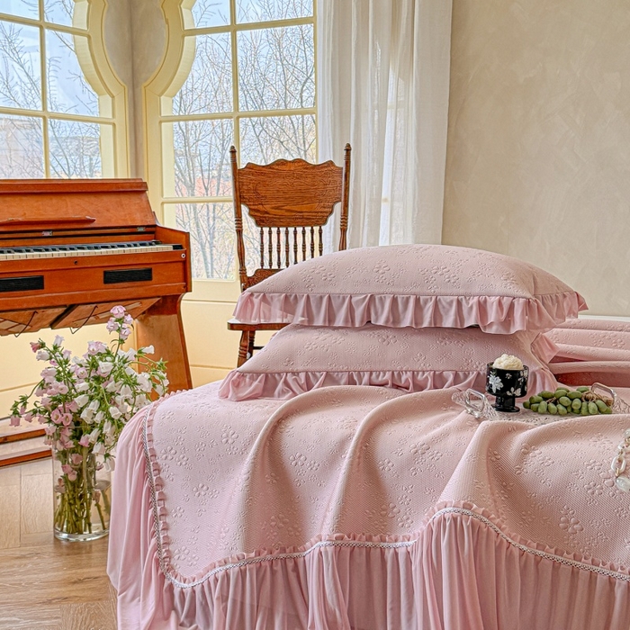 91家纺网 家纺一手货源 找家纺 赫本家纺  2026新款PE高分子单泡提花凉感复合凉席三件套 桃雾奶芙-粉（三明治复合）