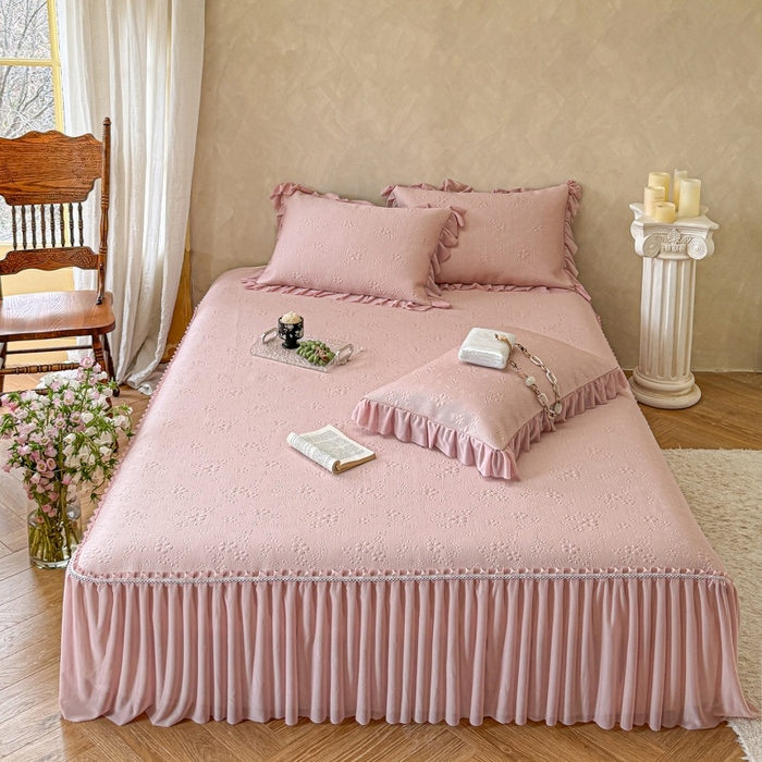 91家纺网 家纺一手货源 找家纺 赫本家纺  2026新款PE高分子单泡提花凉感复合凉席三件套 桃雾奶芙-粉（三明治复合）