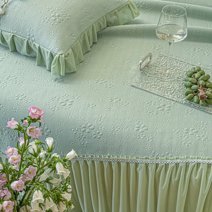 91家纺网 家纺一手货源 找家纺 赫本家纺  2026新款PE高分子单泡提花凉感复合凉席三件套 桃雾奶芙-绿（三明治复合）