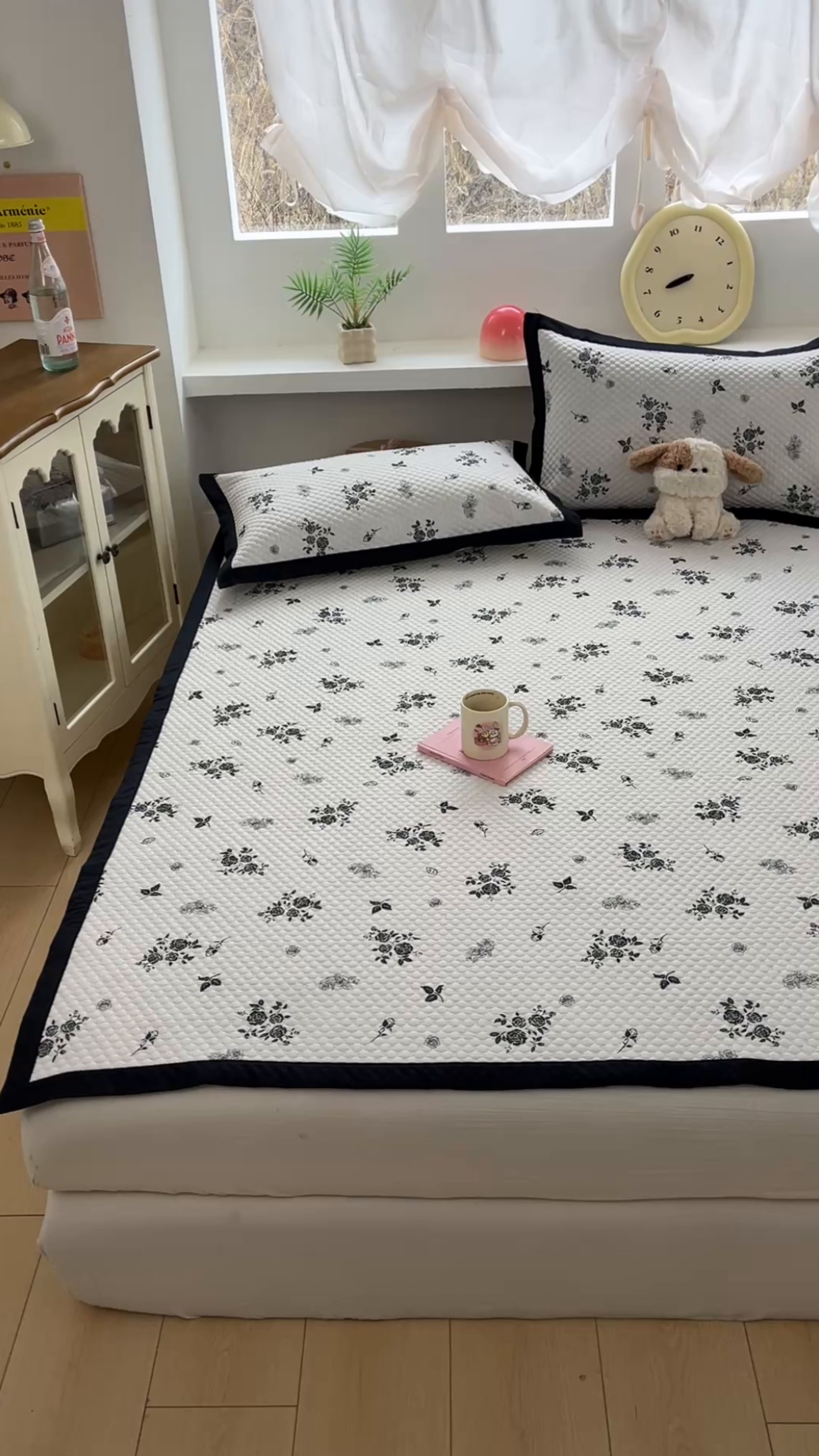 91家纺网 家纺一手货源 找家纺 寐居家纺 2026新款冰豆豆数码印花席三明治底凉席席子 幻想玫瑰