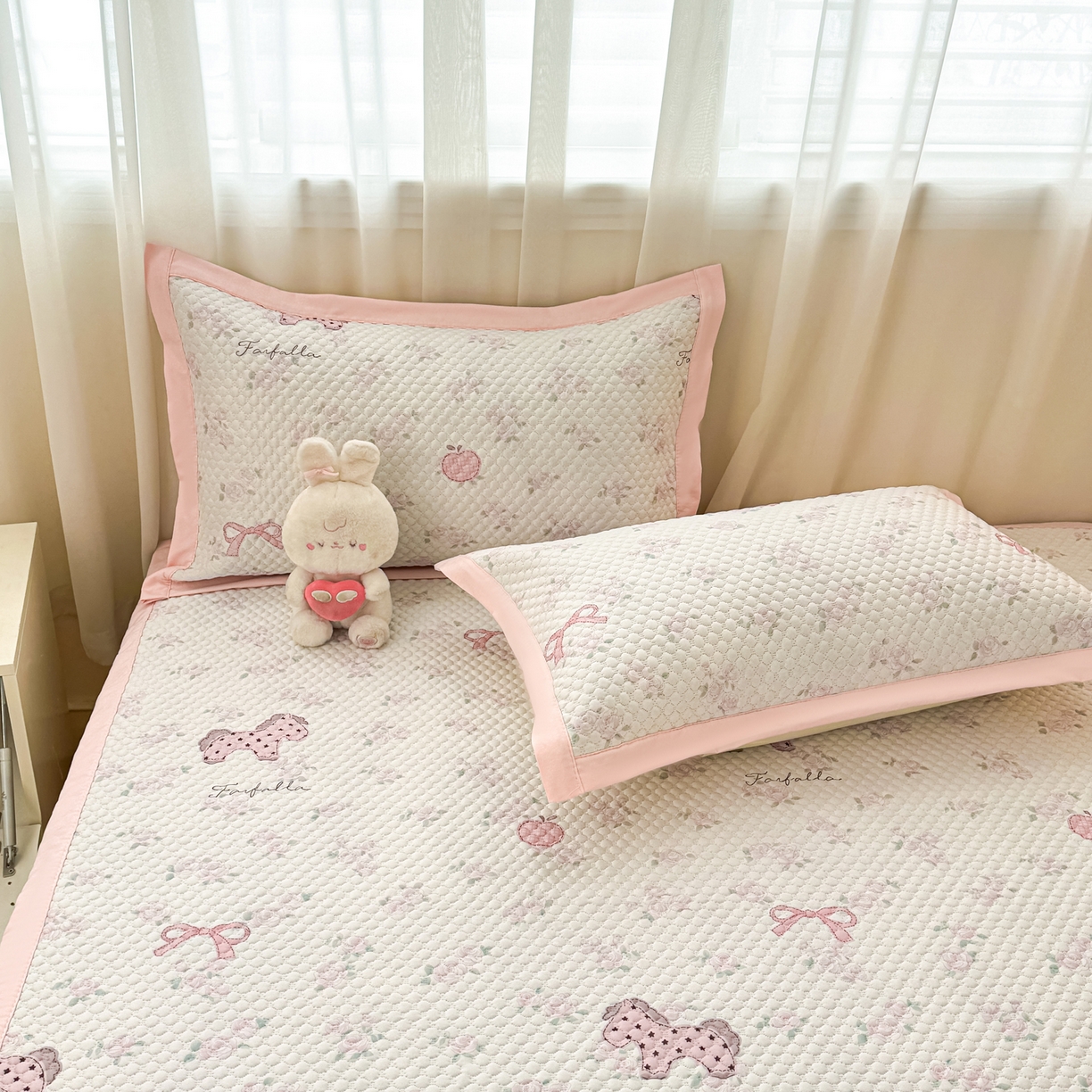 91家纺网 家纺一手货源 找家纺 寐居家纺 2026新款冰豆豆数码印花席三明治底凉席席子 趣味小马