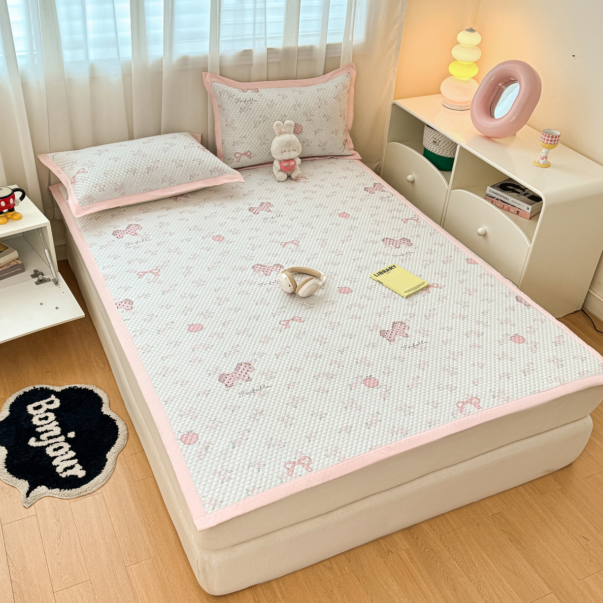 91家纺网 家纺一手货源 找家纺 寐居家纺 2026新款冰豆豆数码印花席三明治底凉席席子 趣味小马