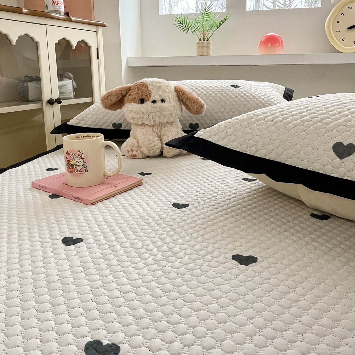 91家纺网 家纺一手货源 找家纺 寐居家纺 2026新款冰豆豆数码印花席三明治底凉席席子 山茶物语