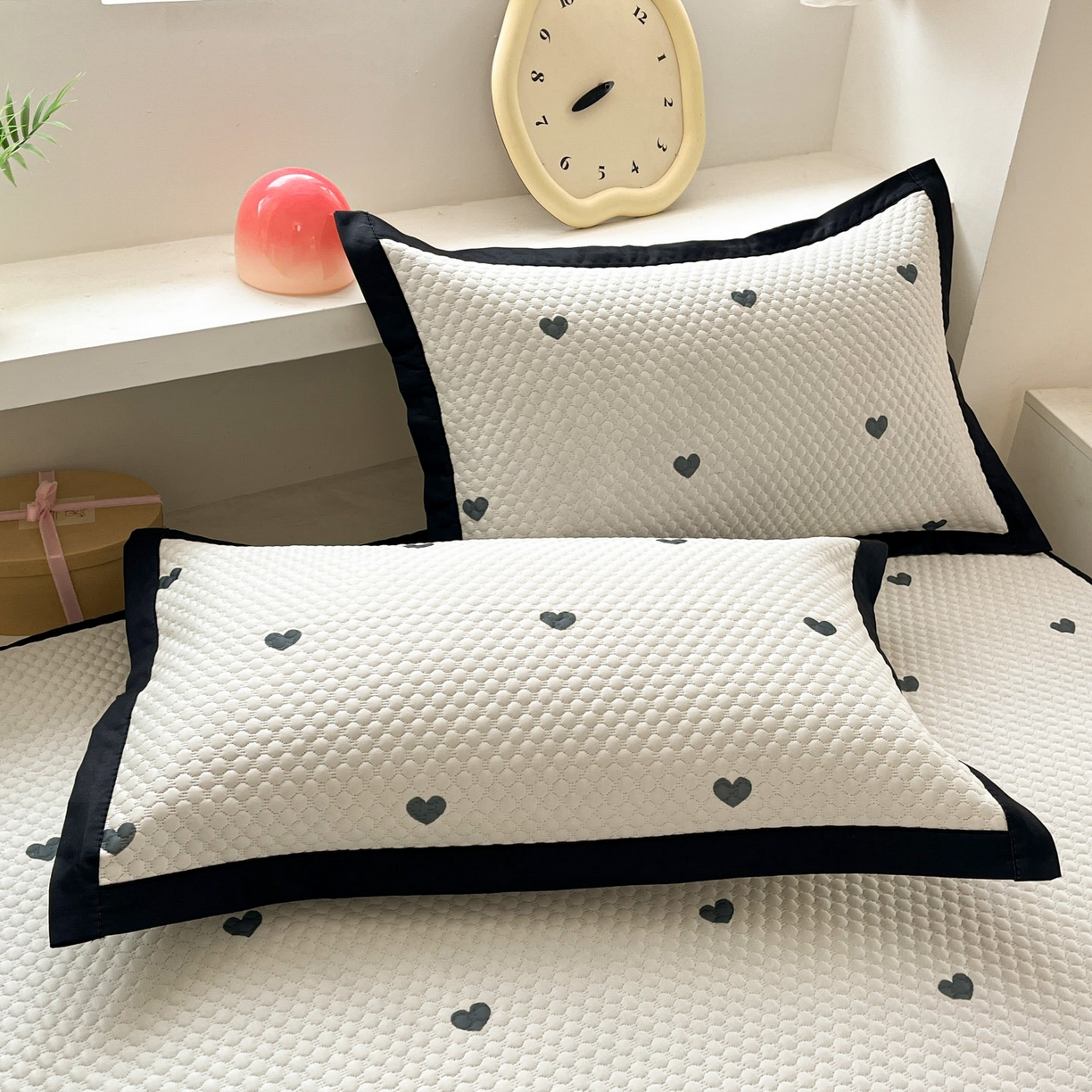 91家纺网 家纺一手货源 找家纺 寐居家纺 2026新款冰豆豆数码印花席三明治底凉席席子 山茶物语