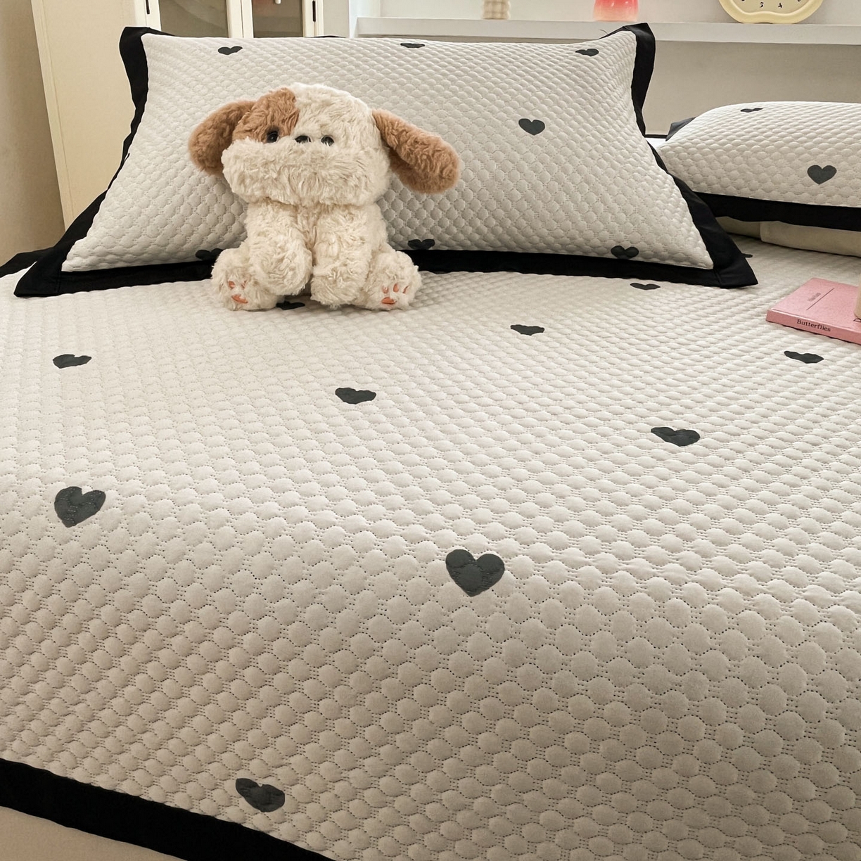 91家纺网 家纺一手货源 找家纺 寐居家纺 2026新款冰豆豆数码印花席三明治底凉席席子 山茶物语