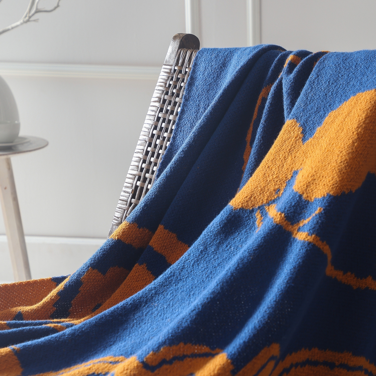 91家纺网 家纺一手货源 找家纺 栩裕纺织 2026新款史努比SNOOPY正版授权独家针织毯披肩膝盖毯儿童毯多功能盖毯送礼礼品终端控价 史努比-香橘士