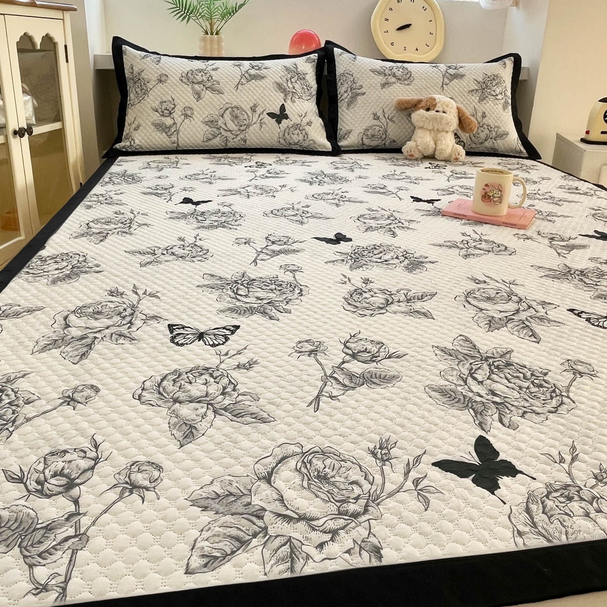 91家纺网 家纺一手货源 找家纺 寐居家纺 2026新款冰豆豆数码印花席三明治底凉席席子 盛世蔷薇