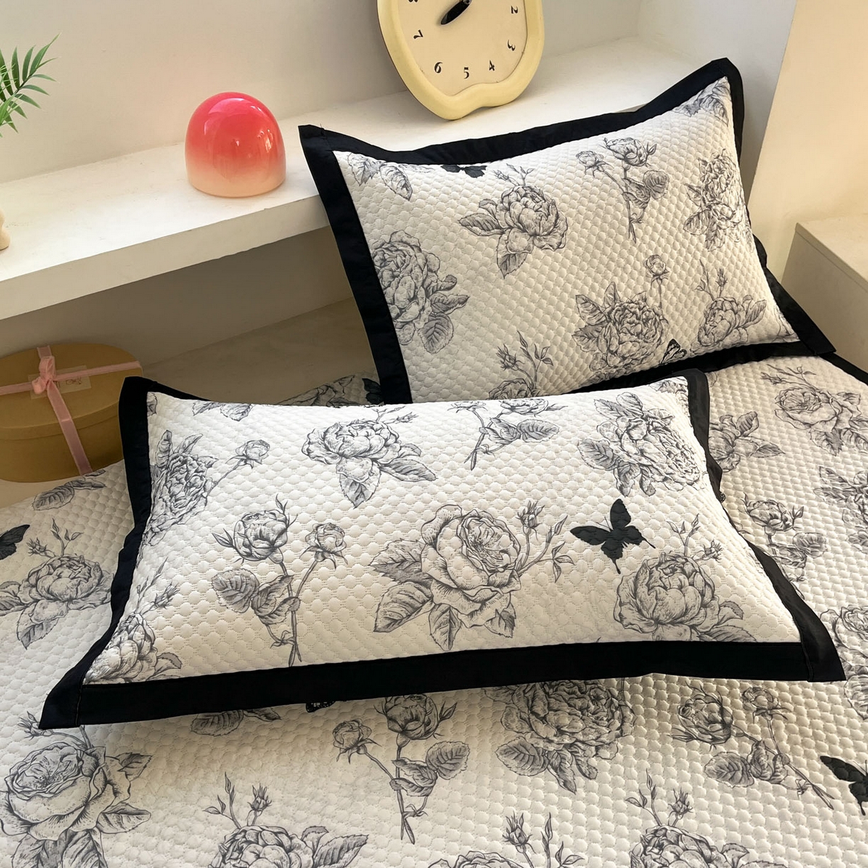 91家纺网 家纺一手货源 找家纺 寐居家纺 2026新款冰豆豆数码印花席三明治底凉席席子 盛世蔷薇