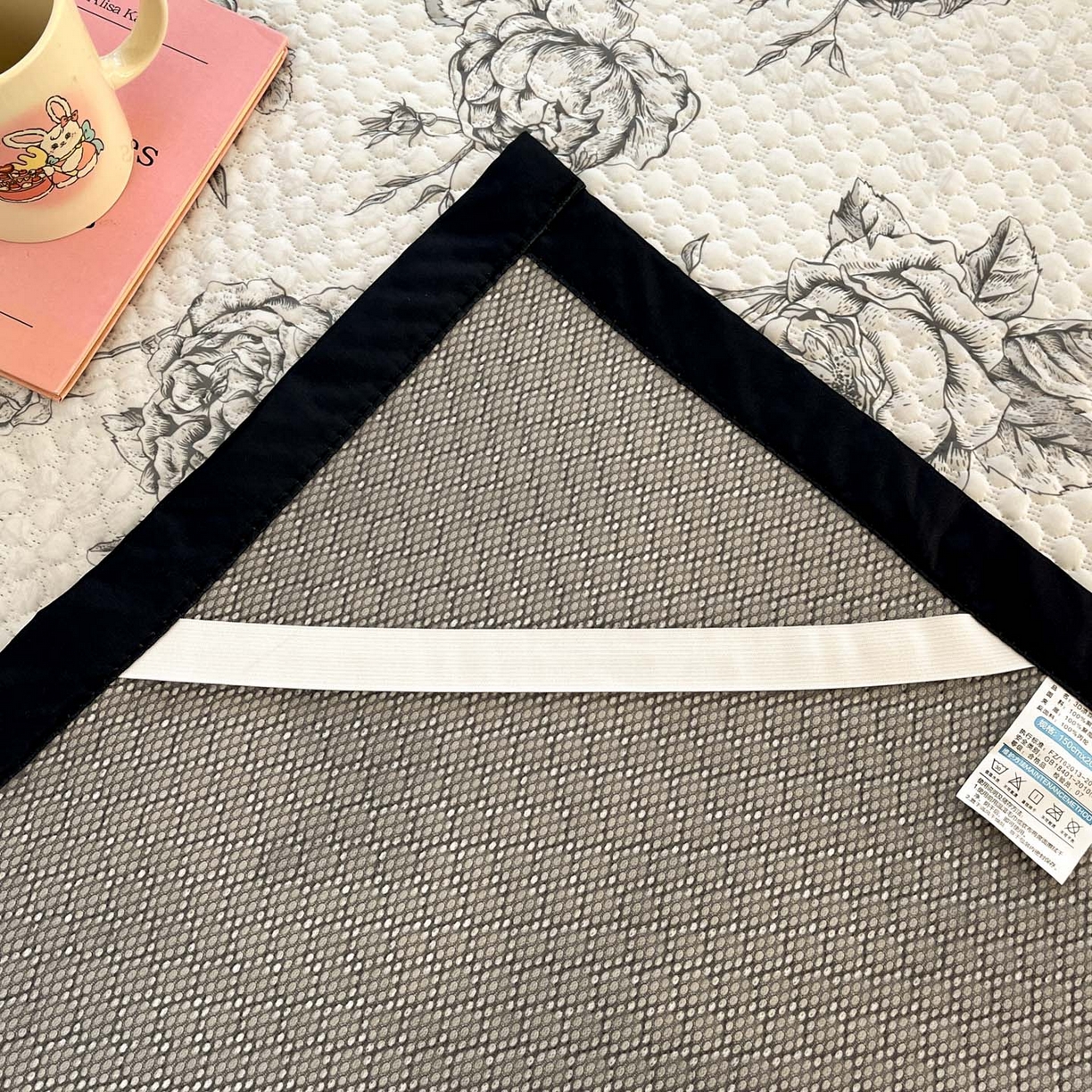 91家纺网 家纺一手货源 找家纺 寐居家纺 2026新款冰豆豆数码印花席三明治底凉席席子 盛世蔷薇