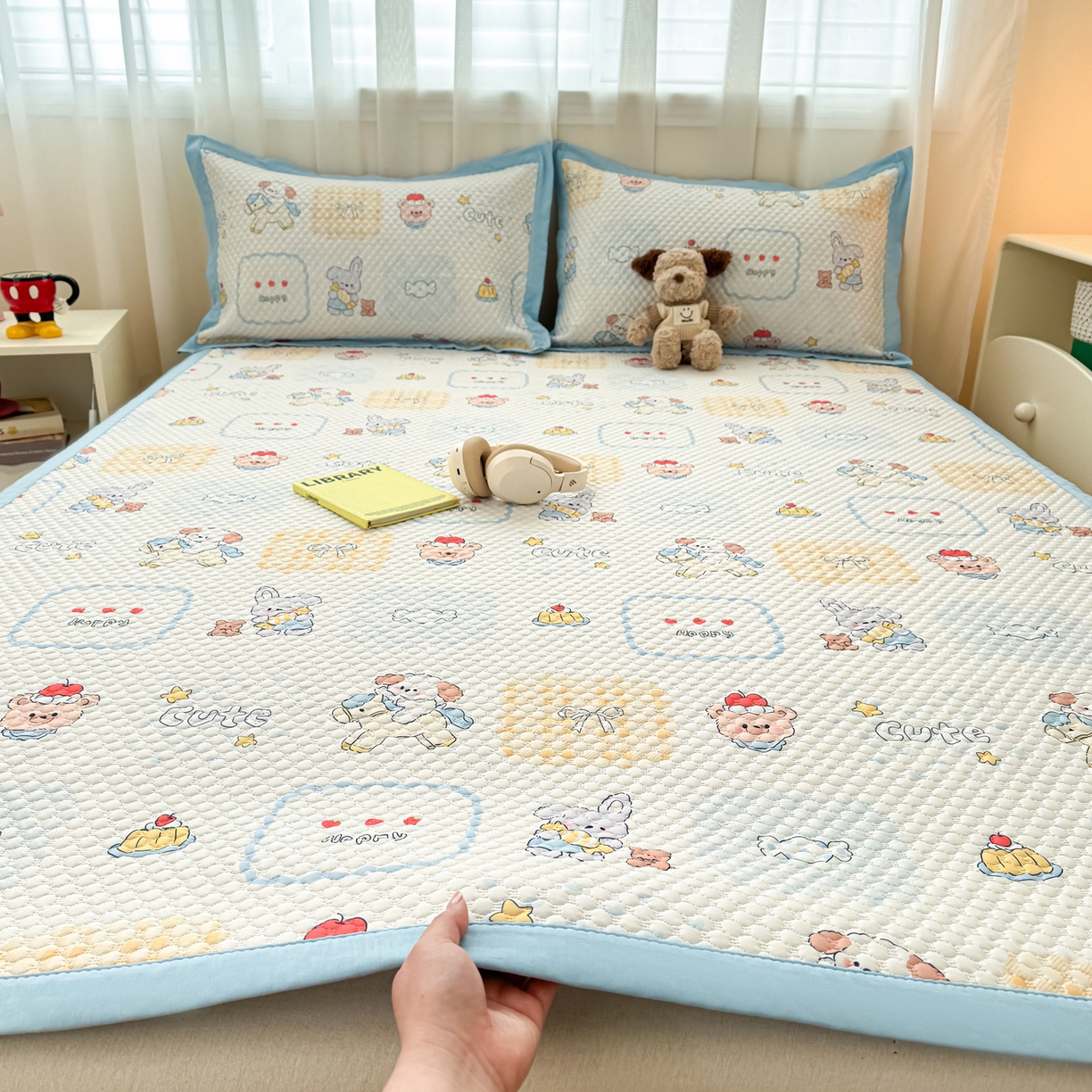 91家纺网 家纺一手货源 找家纺 寐居家纺 2026新款冰豆豆数码印花席三明治底凉席席子 糖果小狗