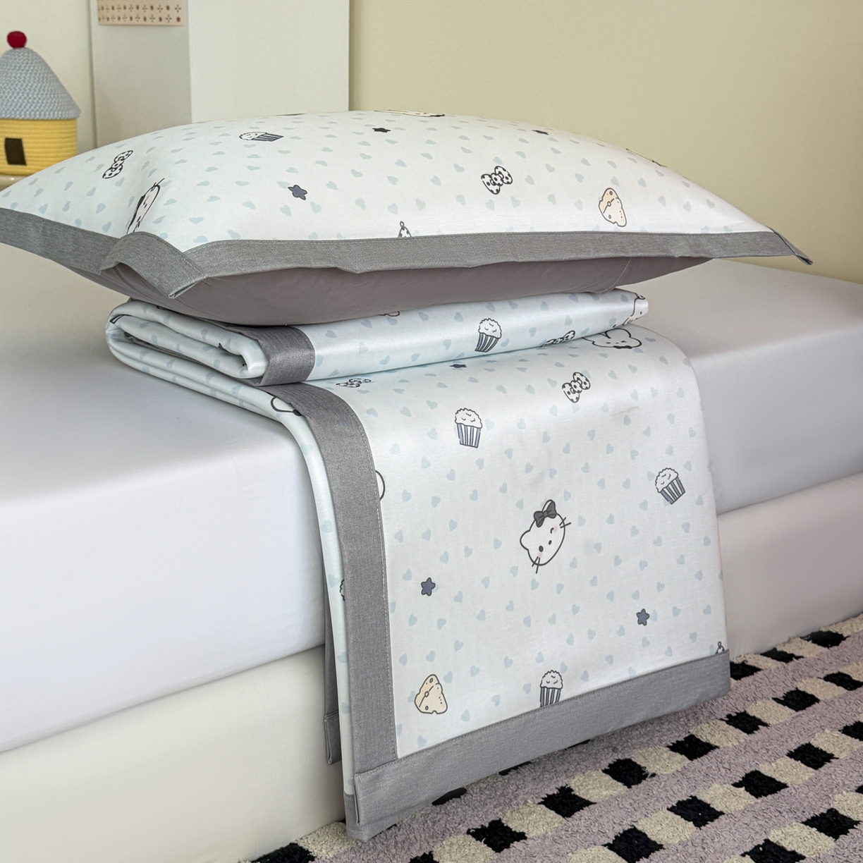 91家纺网 家纺一手货源 找家纺 倾慕家纺 2026春夏新款A类印花小冰皮软席凉席席子 蛋糕小兔