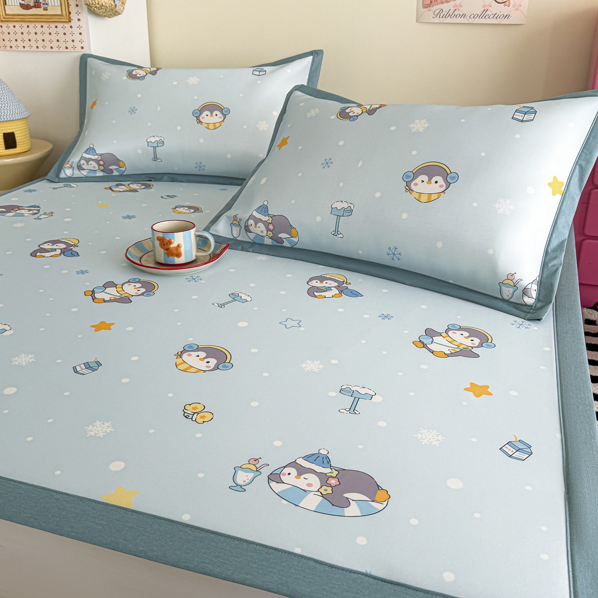 91家纺网 家纺一手货源 找家纺 倾慕家纺 2026春夏新款A类印花小冰皮软席凉席席子 冰雪企鹅