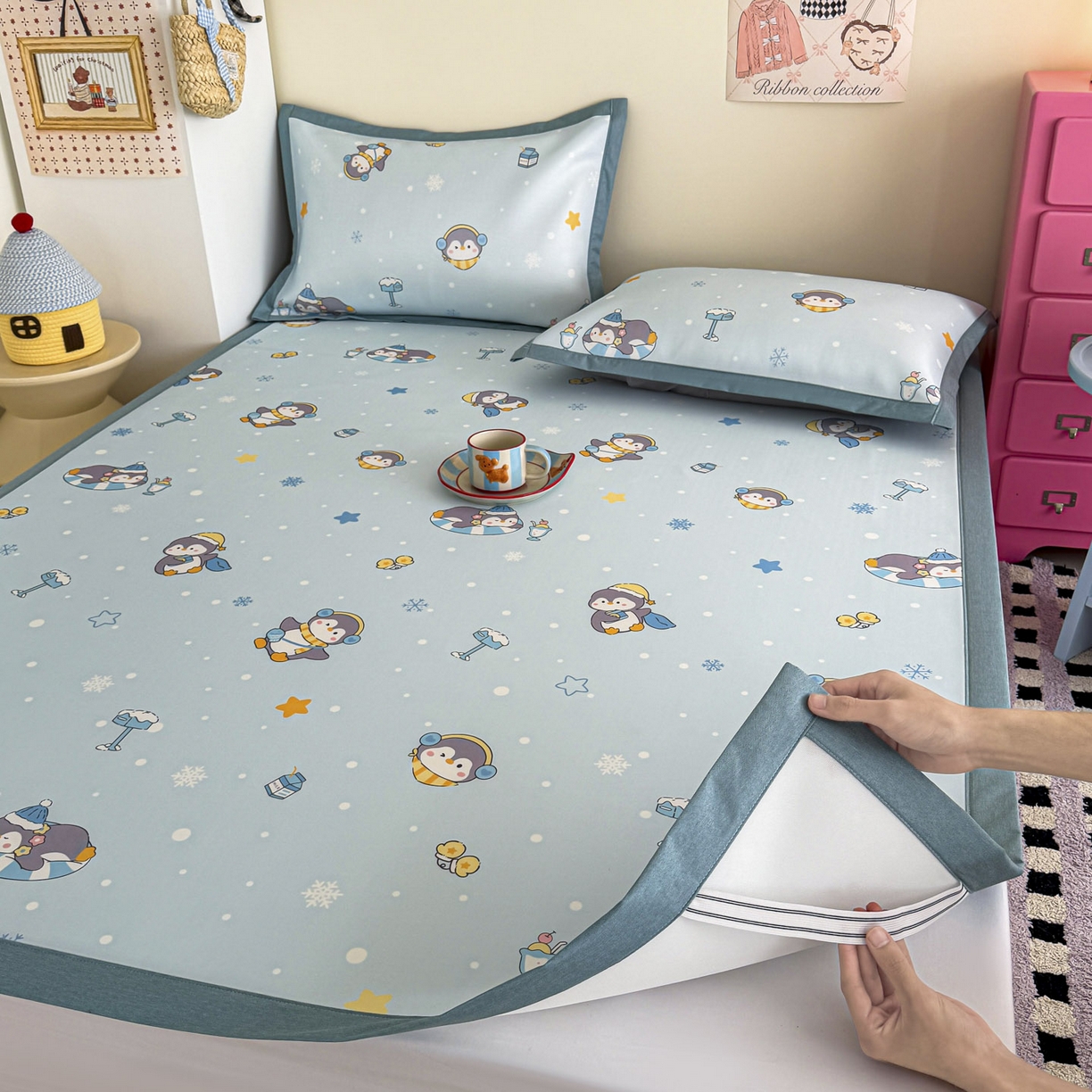 91家纺网 家纺一手货源 找家纺 倾慕家纺 2026春夏新款A类印花小冰皮软席凉席席子 冰雪企鹅