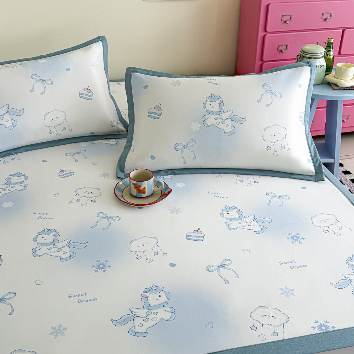 91家纺网 家纺一手货源 找家纺 倾慕家纺 2026春夏新款A类印花小冰皮软席凉席席子 云朵小马