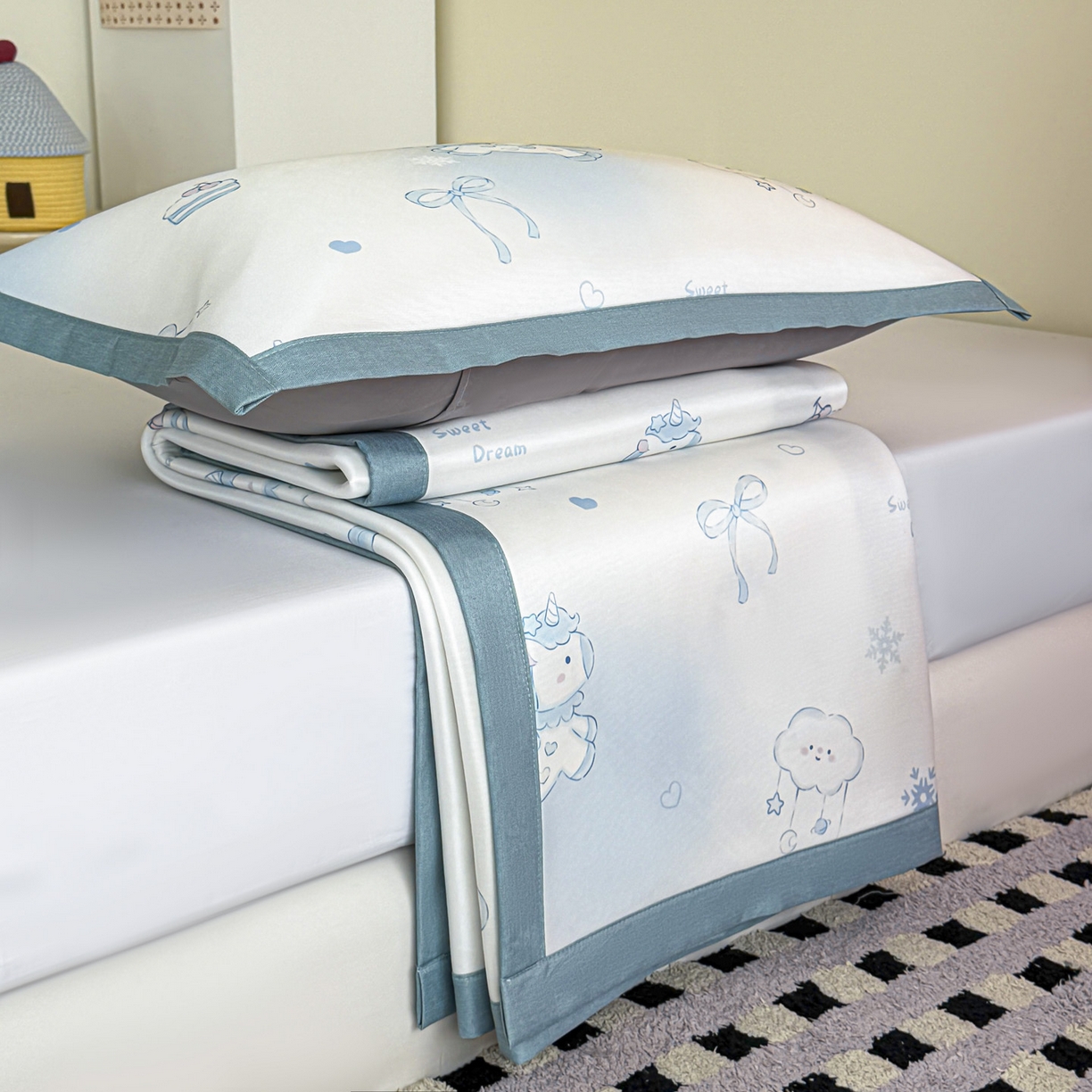 91家纺网 家纺一手货源 找家纺 倾慕家纺 2026春夏新款A类印花小冰皮软席凉席席子 云朵小马