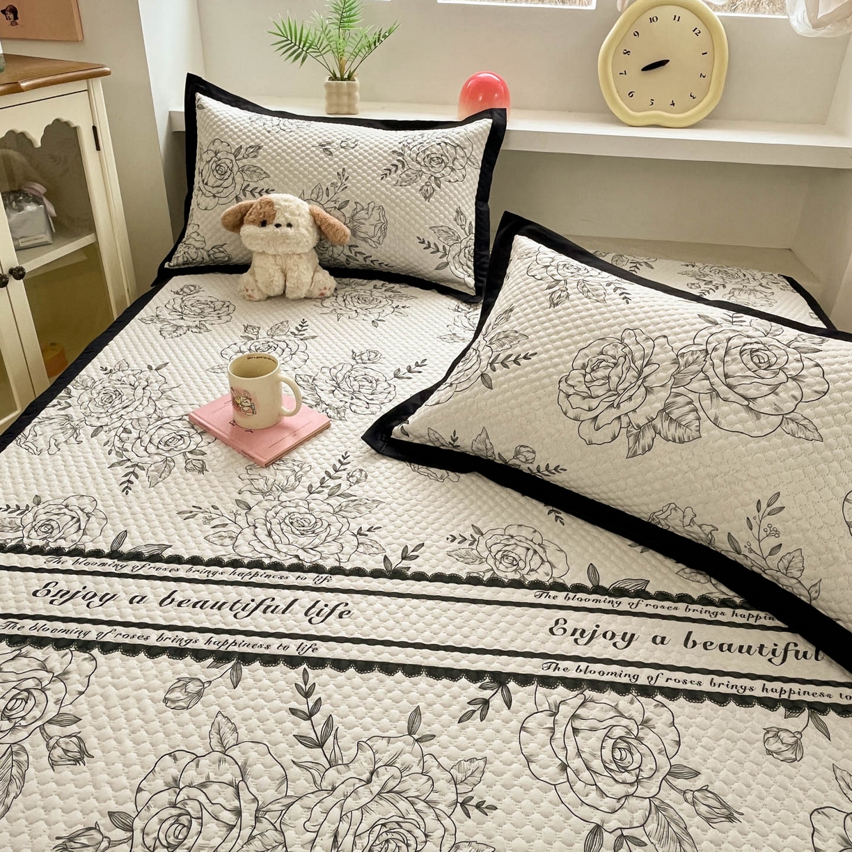 91家纺网 家纺一手货源 找家纺 寐居家纺 2026新款冰豆豆数码印花席三明治底凉席席子 午后茶花