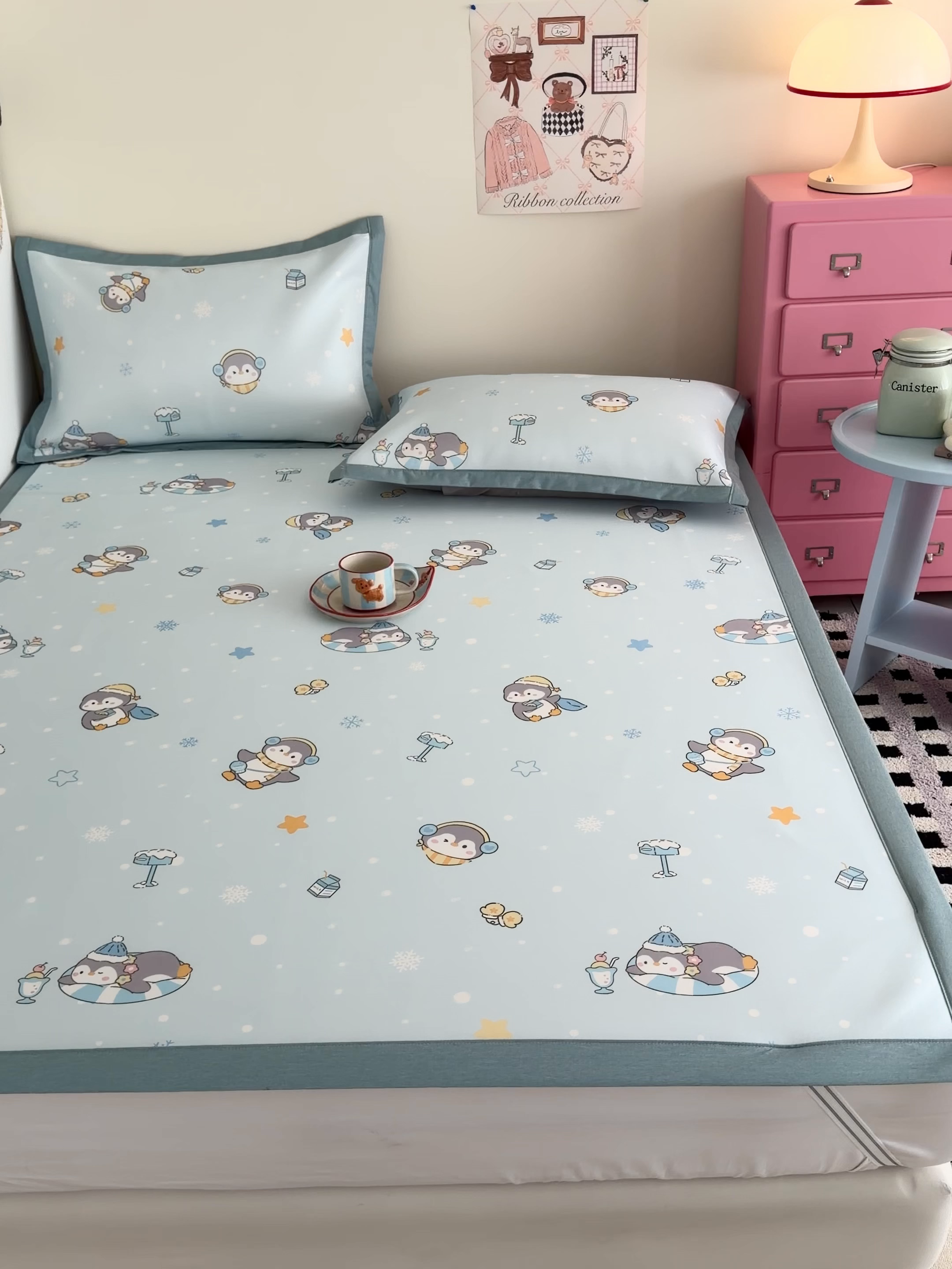 91家纺网 家纺一手货源 找家纺 倾慕家纺 2026春夏新款A类印花小冰皮软席凉席席子 冰雪企鹅