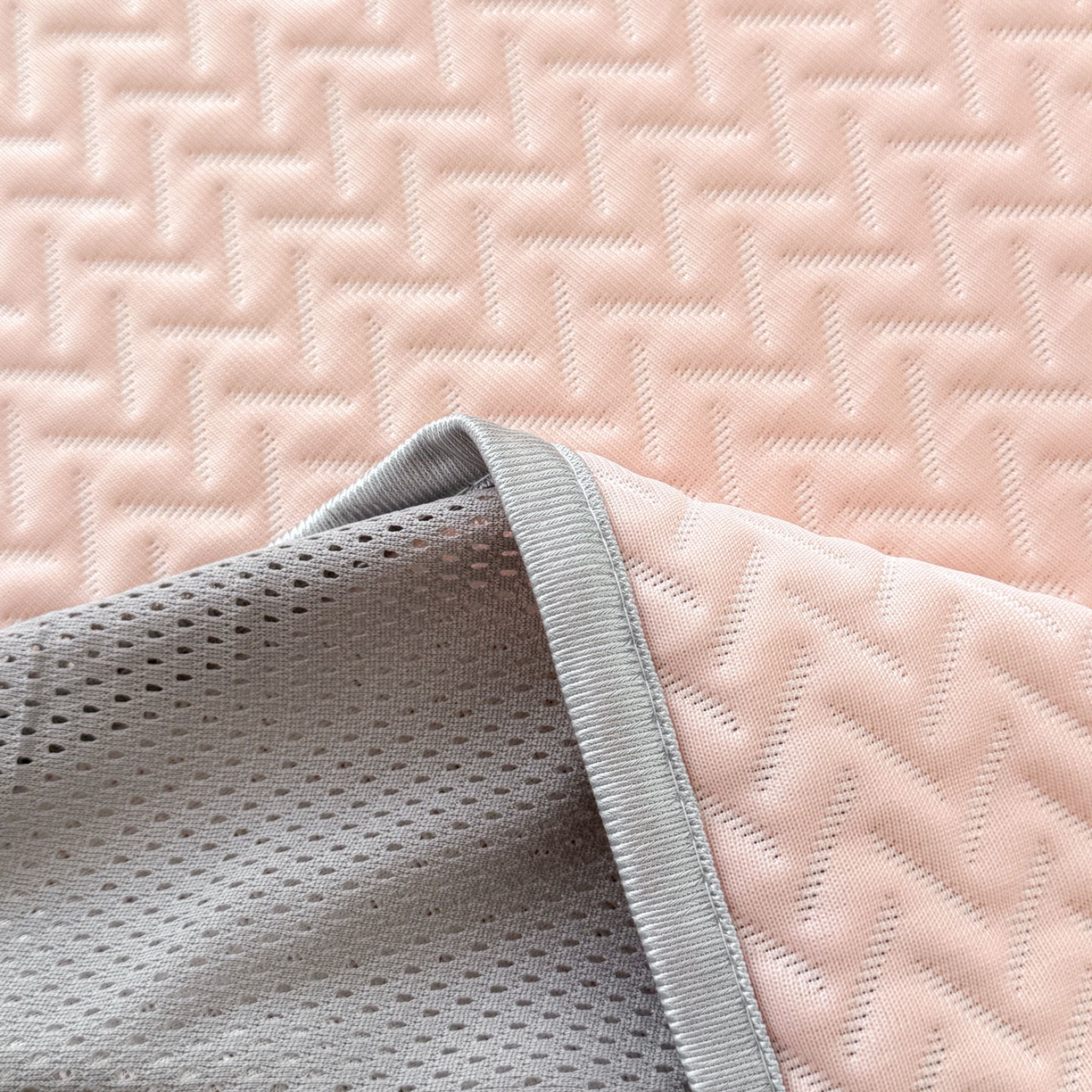 91家纺网 家纺一手货源 找家纺 （总）倾慕家纺 2026春夏新款全PE冰豆豆全包围床笠款凉席席子