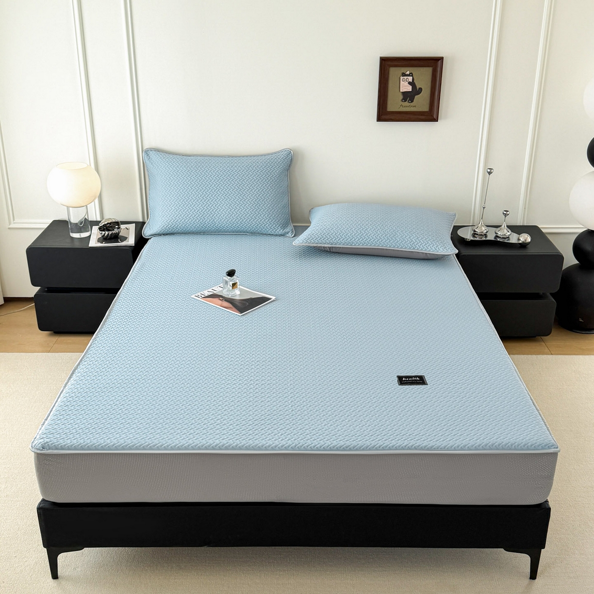 91家纺网 家纺一手货源 找家纺 倾慕家纺 2026春夏新款全PE冰豆豆全包围床笠款凉席席子 箭纹蓝