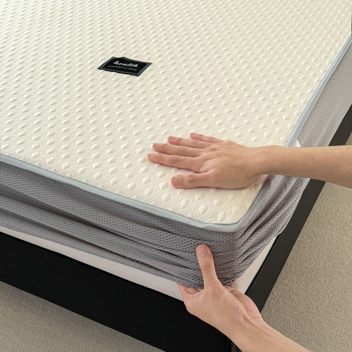 91家纺网 家纺一手货源 找家纺 倾慕家纺 2026春夏新款全PE冰豆豆全包围床笠款凉席席子 菱形泡米白