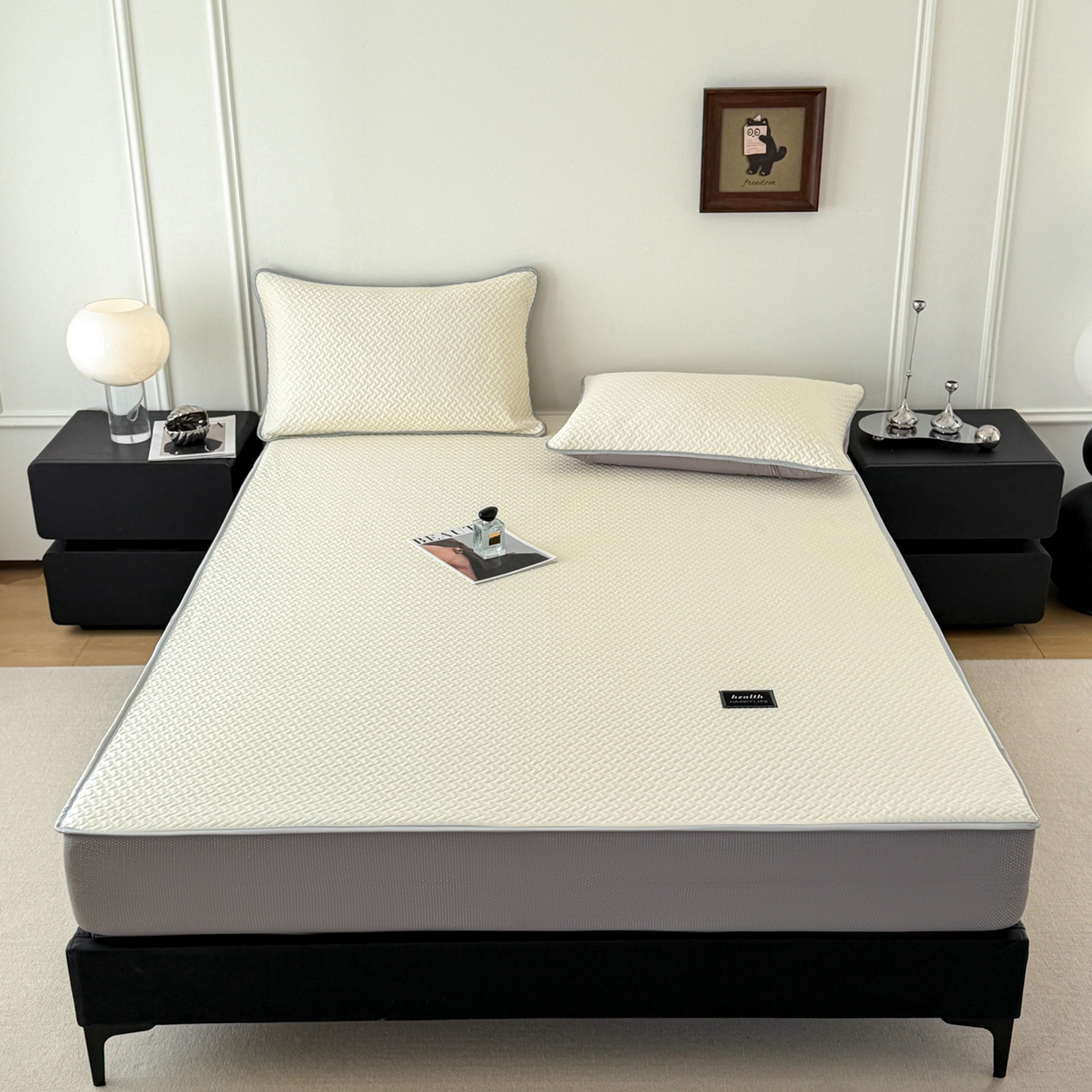 91家纺网 家纺一手货源 找家纺 倾慕家纺 2026春夏新款全PE冰豆豆全包围床笠款凉席席子 箭纹米白