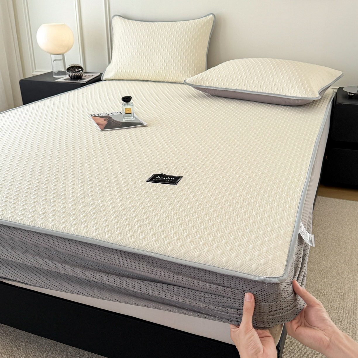 91家纺网 家纺一手货源 找家纺 倾慕家纺 2026春夏新款全PE冰豆豆全包围床笠款凉席席子 菱形泡米白