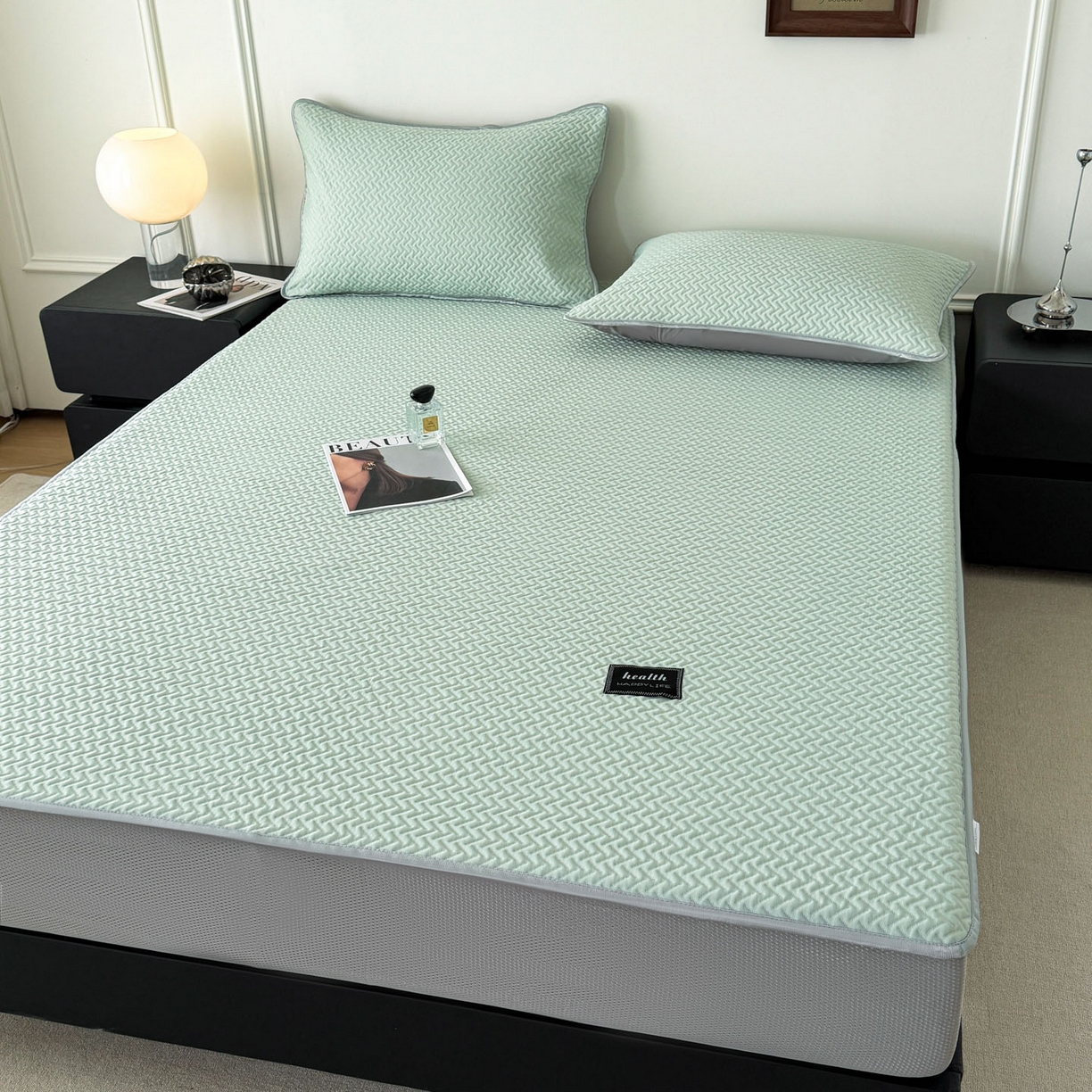 91家纺网 家纺一手货源 找家纺 倾慕家纺 2026春夏新款全PE冰豆豆全包围床笠款凉席席子 箭纹绿