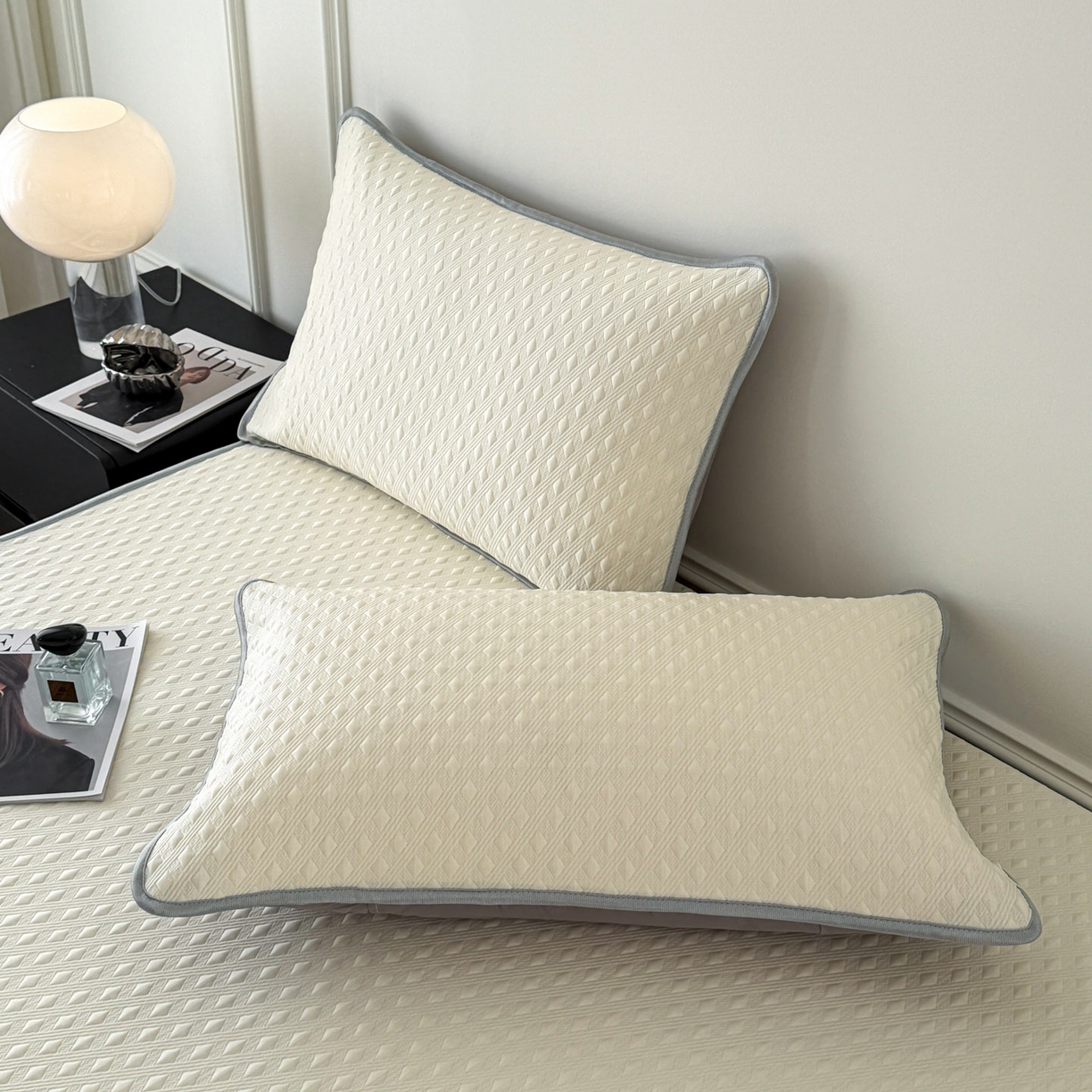 91家纺网 家纺一手货源 找家纺 倾慕家纺 2026春夏新款全PE冰豆豆全包围床笠款凉席席子 菱形泡米白