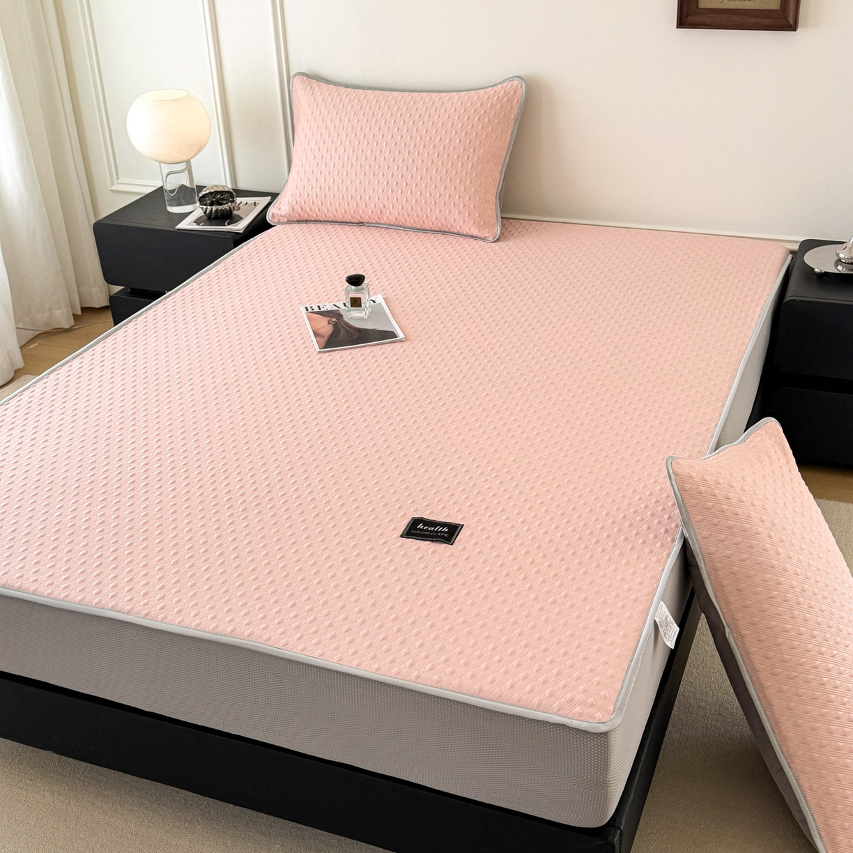 91家纺网 家纺一手货源 找家纺 倾慕家纺 2026春夏新款全PE冰豆豆全包围床笠款凉席席子 菱形泡粉