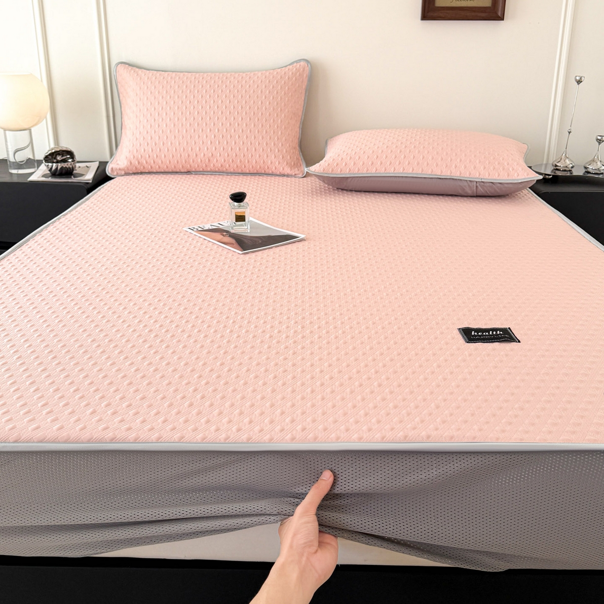 91家纺网 家纺一手货源 找家纺 倾慕家纺 2026春夏新款全PE冰豆豆全包围床笠款凉席席子 菱形泡粉