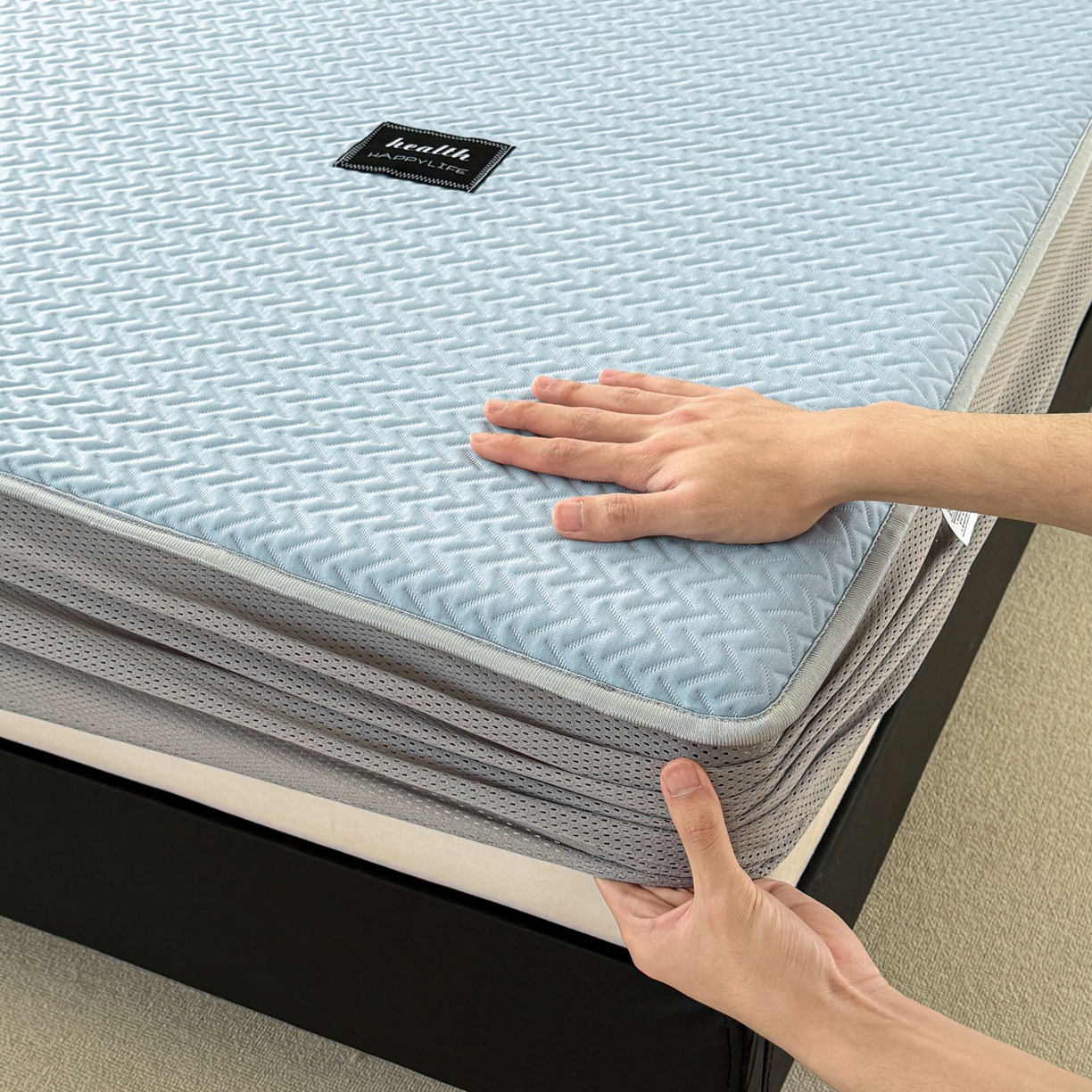 91家纺网 家纺一手货源 找家纺 倾慕家纺 2026春夏新款全PE冰豆豆全包围床笠款凉席席子 箭纹蓝